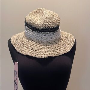 Badgley Mischka Natural Straw Sun Hat with Black & White Band